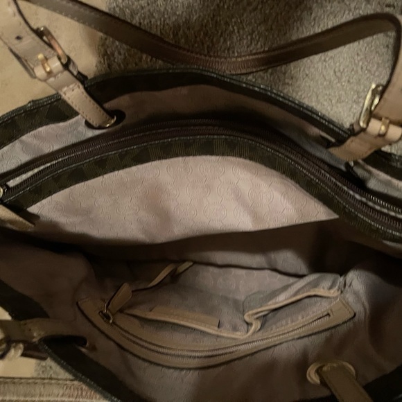 Michael Kors purse - Picture 3 of 8